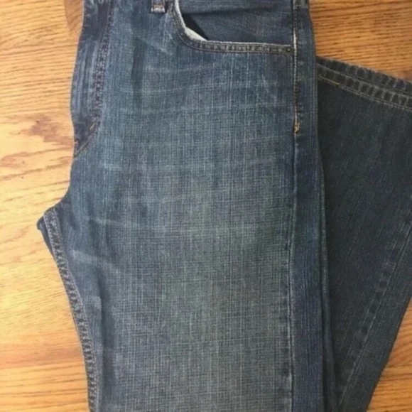 Levi's 505 Regular Fit Jeans Medium Wash Men Size W36 L32 - Picture 7 of 8